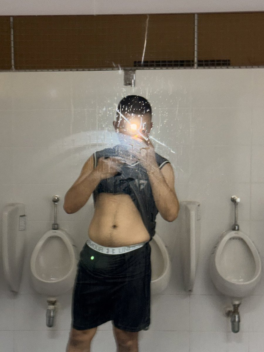 BondBond tweet media