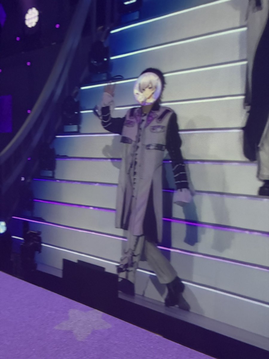 るりか tweet media