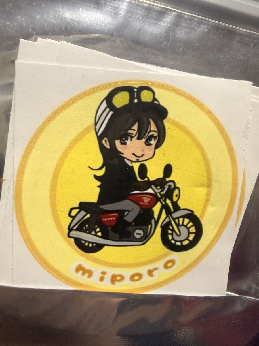 ミポロ tweet media