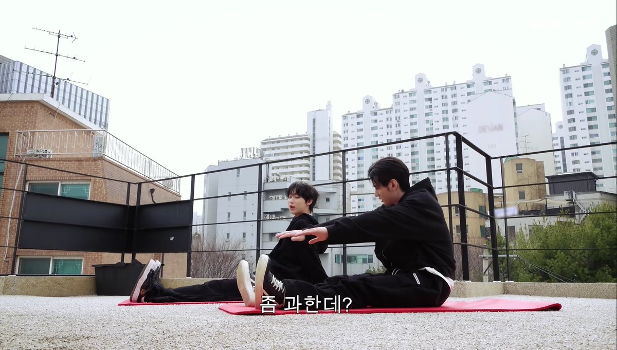 𝓷𝓸𝔂 tweet media