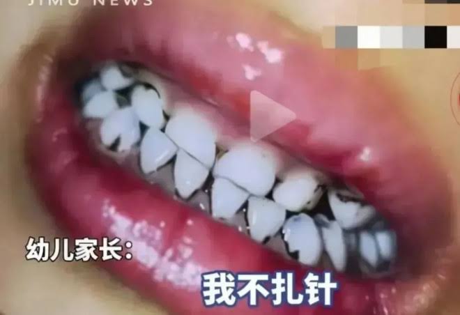 如果说中国这70多年来丝毫没有发展，那就不客观了，
中国人从前吃草根,树皮,观音土
中国人现在吃泔水,瓜皮,重金属
这不是发展吗？