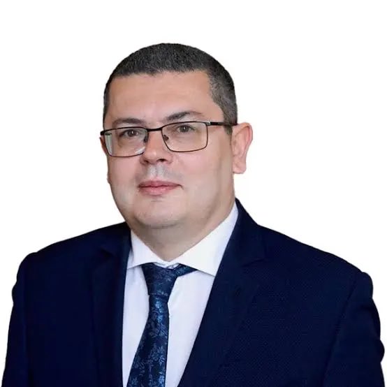 ленц ґотфрід tweet media