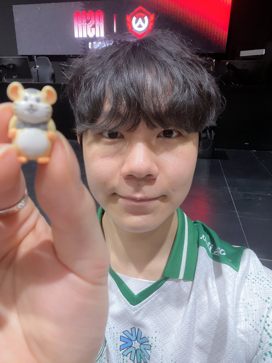 malzzang✸ tweet media