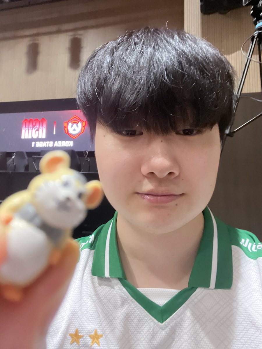 malzzang✸ tweet media