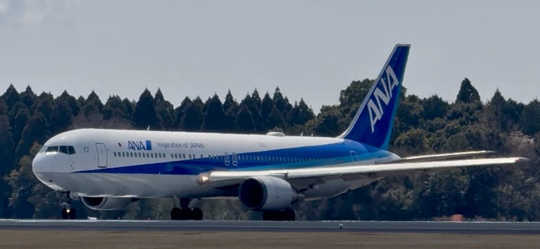 ななろく✈︎ tweet media