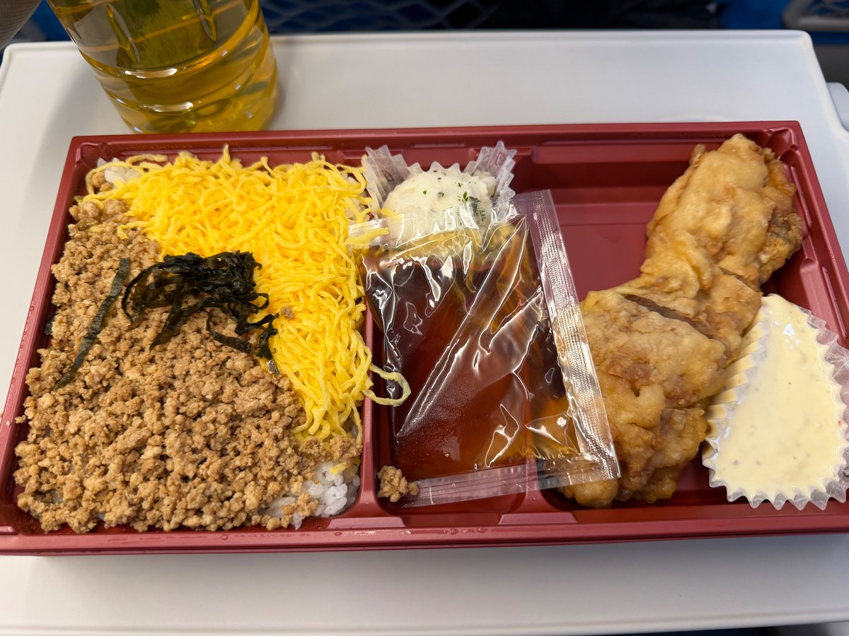 友きりん tweet media