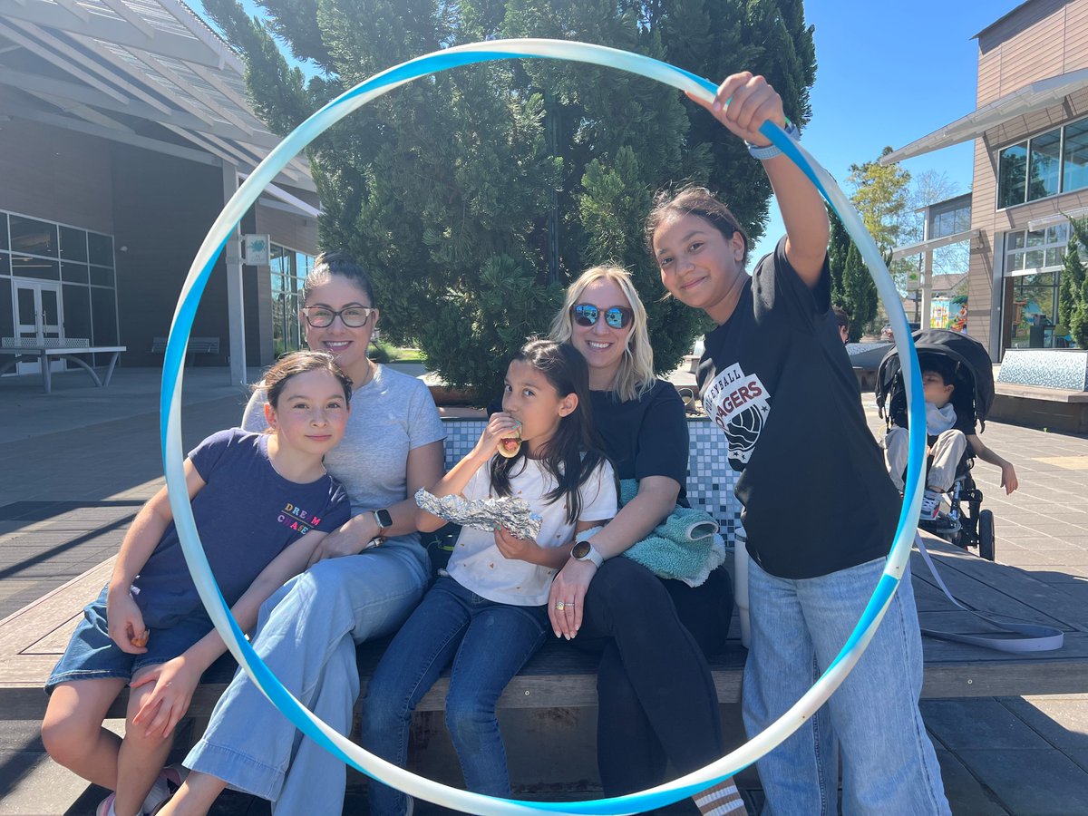 ARTAVIATX's tweet image. More than just homes, it’s moments like these ☀️
Our Field Day was filled with energy, laughter, and neighbors coming together.
#ARTAVIATX #LiveColorfully #ConroeTX #ConroeRealEstate #ConroeISD