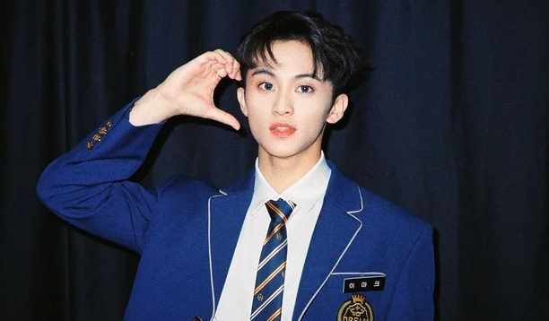 About Music tweet media