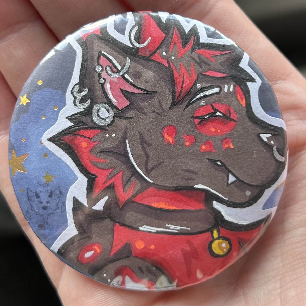 SigilSuits's tweet photo. Matching pins for a client on insta!

#furryart https://t.co/BlfGP1CPF5
