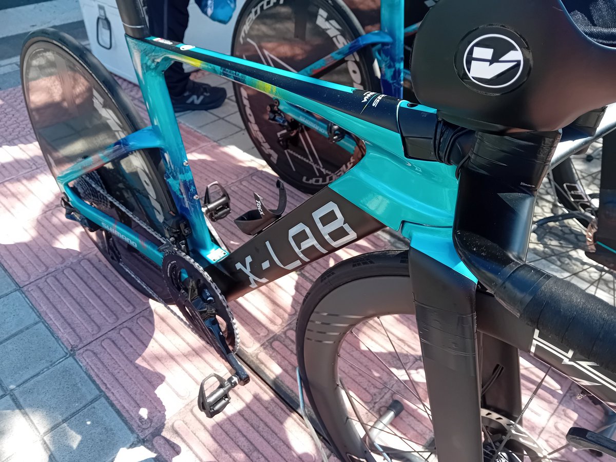 De lejarreta y sean kelly. tweet media