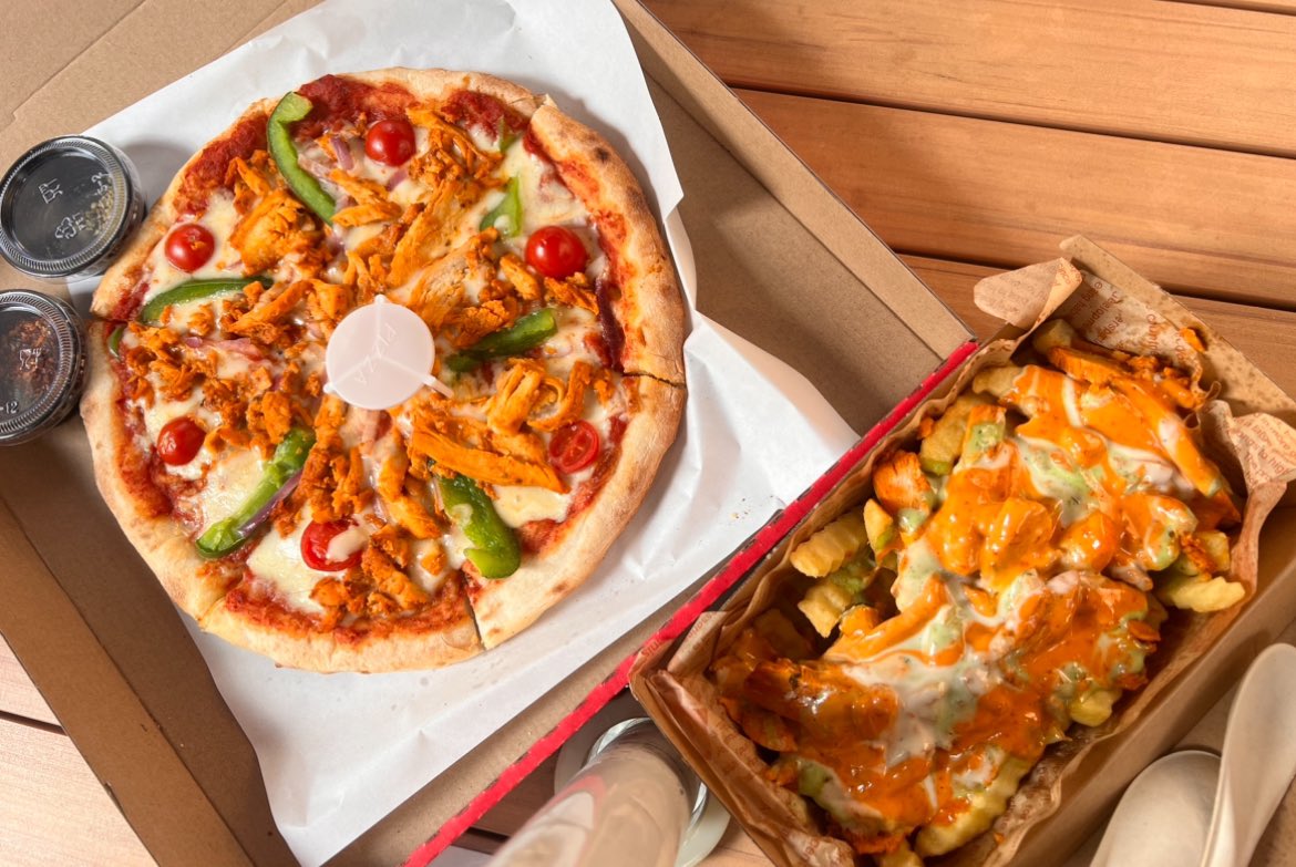 زینی tweet media