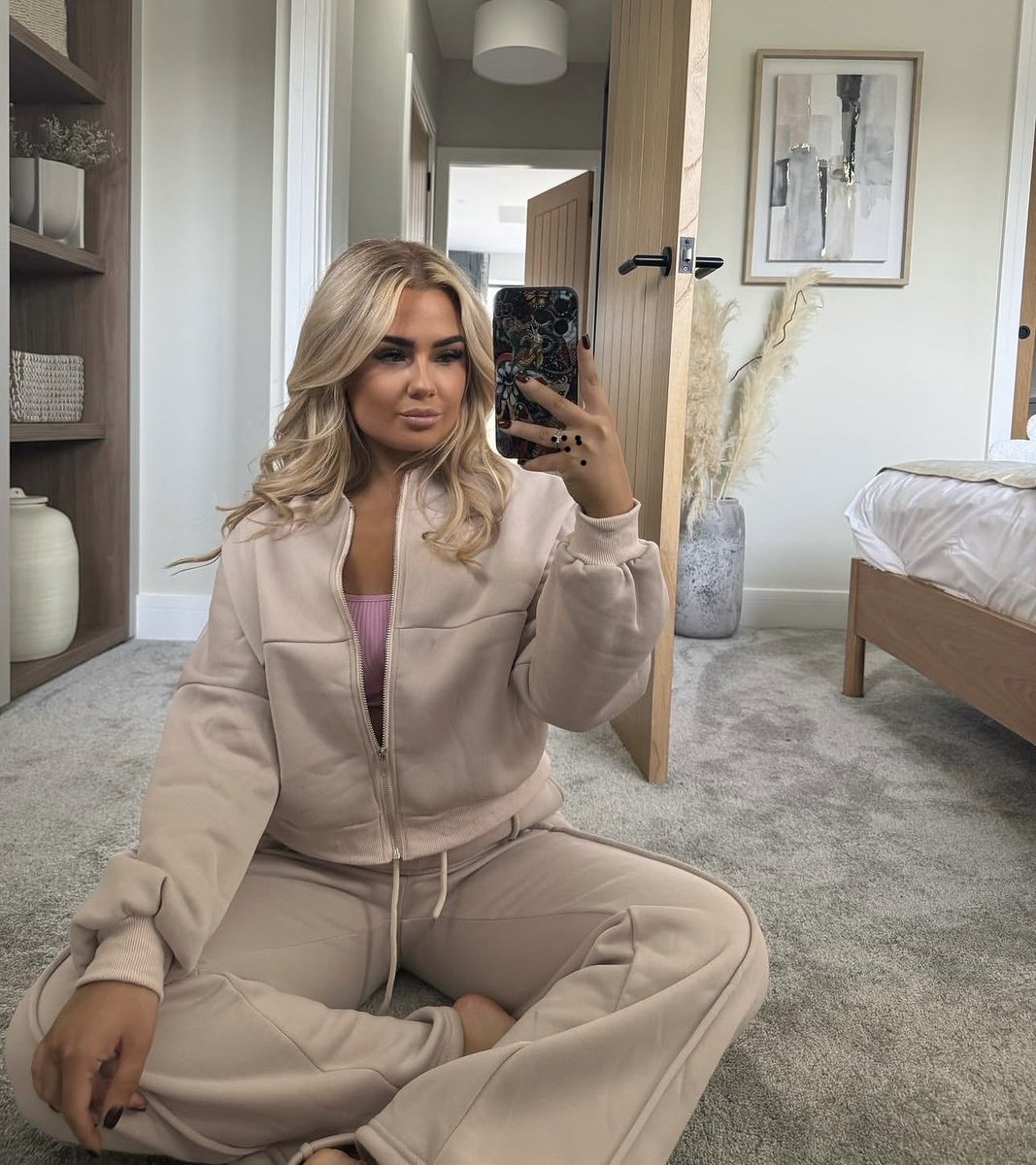 Emilymarlor tweet media