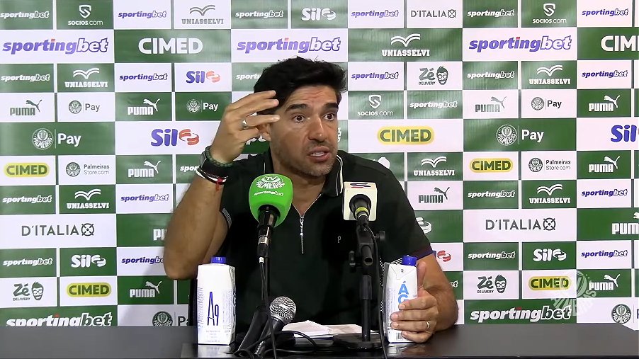 Abel Ferreira na sutileza provocando o Rogério Ceni pela eliminação na pré libertadores e entre linhas dizendo que está no Bahia a muito tempo e não ganhou nada foi o melhor da noite.