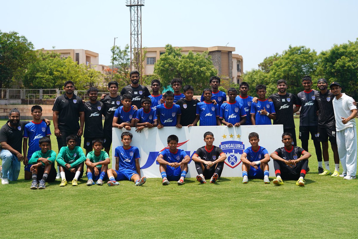 bengalurufc's tweet photo. Another day, another victory for our young Blues in the AIFF Junior League. 💪

The U16s defeated Kerala Blasters FC, 2-1, at the @IIS_Vijayanagar in Bellary, thanks to late goals by Samwanki Lato and CH Sakip. 🔵

#WeAreBFC #YouthDevelopment https://t.co/7iktVwHSoi
