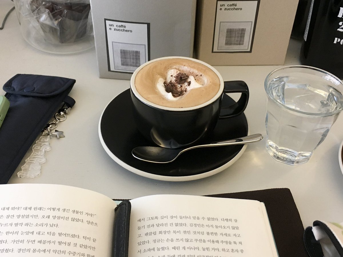 白 . .✸ tweet media