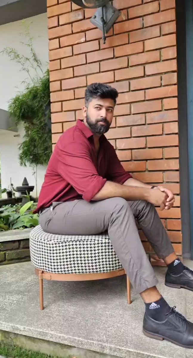 HariKrishn78921's tweet photo. ഇന്ന് ഒരു book ൽ ഫോട്ടോയും പേരും കണ്ടപ്പോ insta തപ്പി കണ്ടുപിടിച്ചതാണ്. Ente mwone എന്തൊരു ചരക്കാണ് 😍🤤🤤
കിട്ടുവാന്നേൽ ഇതുപോലെ ഒന്നിനെ കിട്ടണം uff... എത്ര കളിച്ചാലും മടുക്കില്ല 🫣  Interested ആണോ എന്ന് എങ്ങനെ അറിയും 🥺😔 https://t.co/CpNEk37PDk