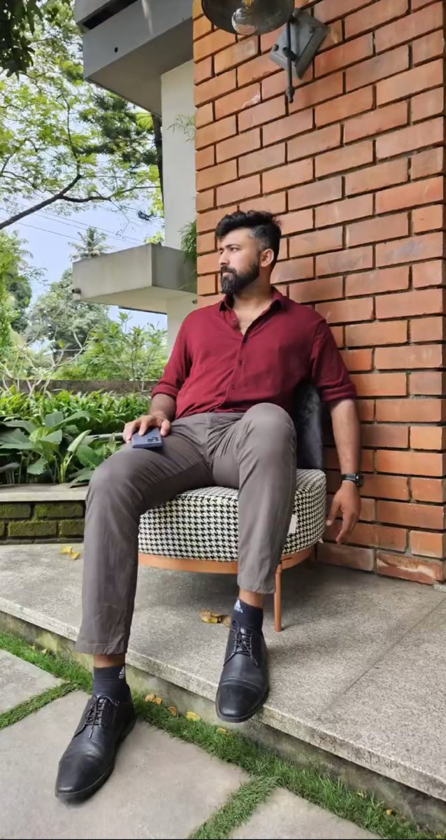 HariKrishn78921's tweet photo. ഇന്ന് ഒരു book ൽ ഫോട്ടോയും പേരും കണ്ടപ്പോ insta തപ്പി കണ്ടുപിടിച്ചതാണ്. Ente mwone എന്തൊരു ചരക്കാണ് 😍🤤🤤
കിട്ടുവാന്നേൽ ഇതുപോലെ ഒന്നിനെ കിട്ടണം uff... എത്ര കളിച്ചാലും മടുക്കില്ല 🫣  Interested ആണോ എന്ന് എങ്ങനെ അറിയും 🥺😔 https://t.co/CpNEk37PDk