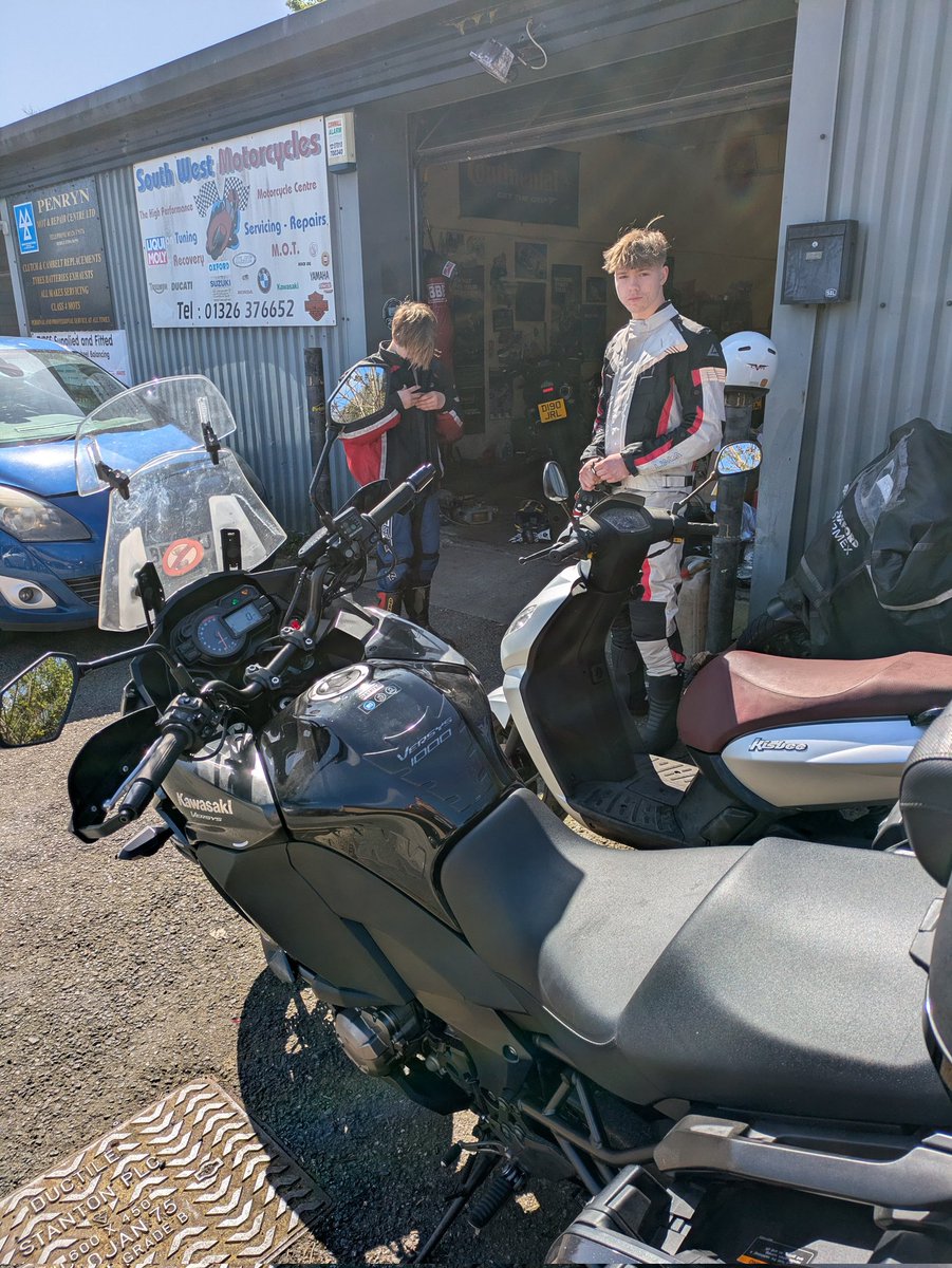 B R E double T tweet media