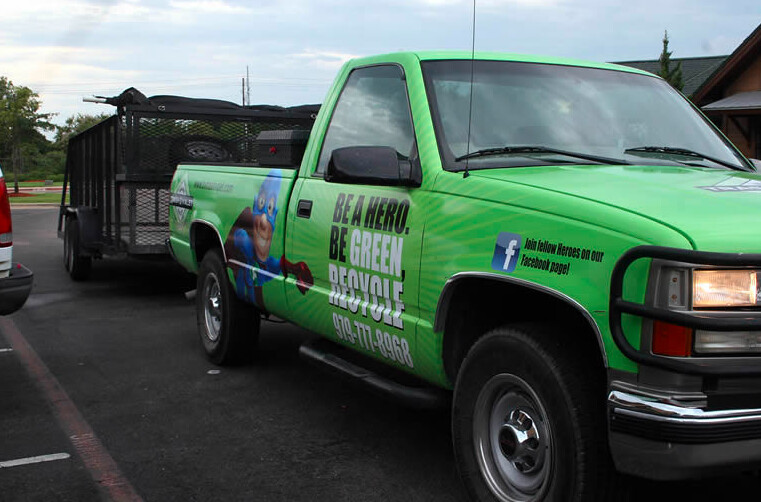 BV Trash Valet offers up to 128 gallons of weekly curbside collection for just $35.90/month! 🌍 No contracts. No prepayment. Just hassle-free service! 📞Call us today to learn more!  #TrashValet #WasteNot #CurbsideService #BryanTX #RecyclingMadeEasy  bvtrashvalet.com/residential-tr…