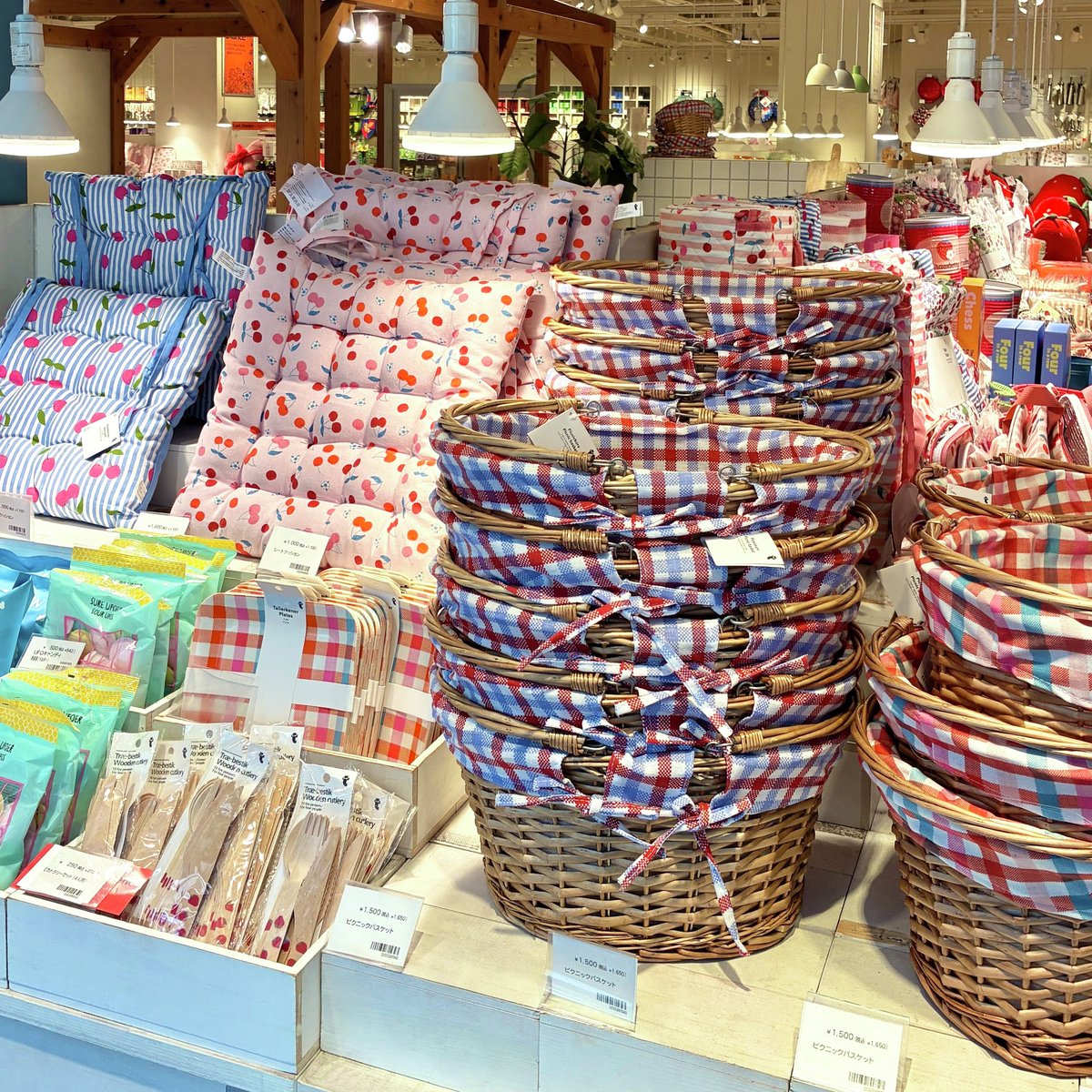 Flying Tiger Japan tweet media