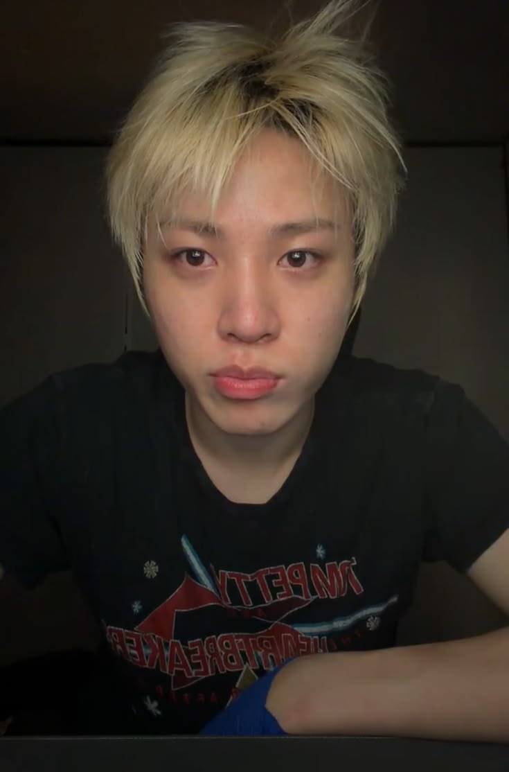 iya ini asha tweet media