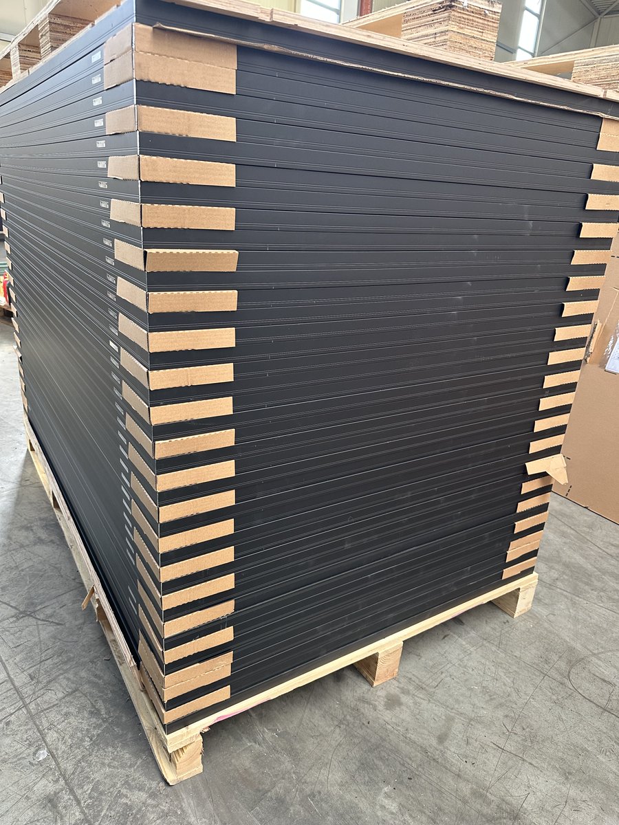 Mittelhesse (🤘Metalhesse🤘) tweet media