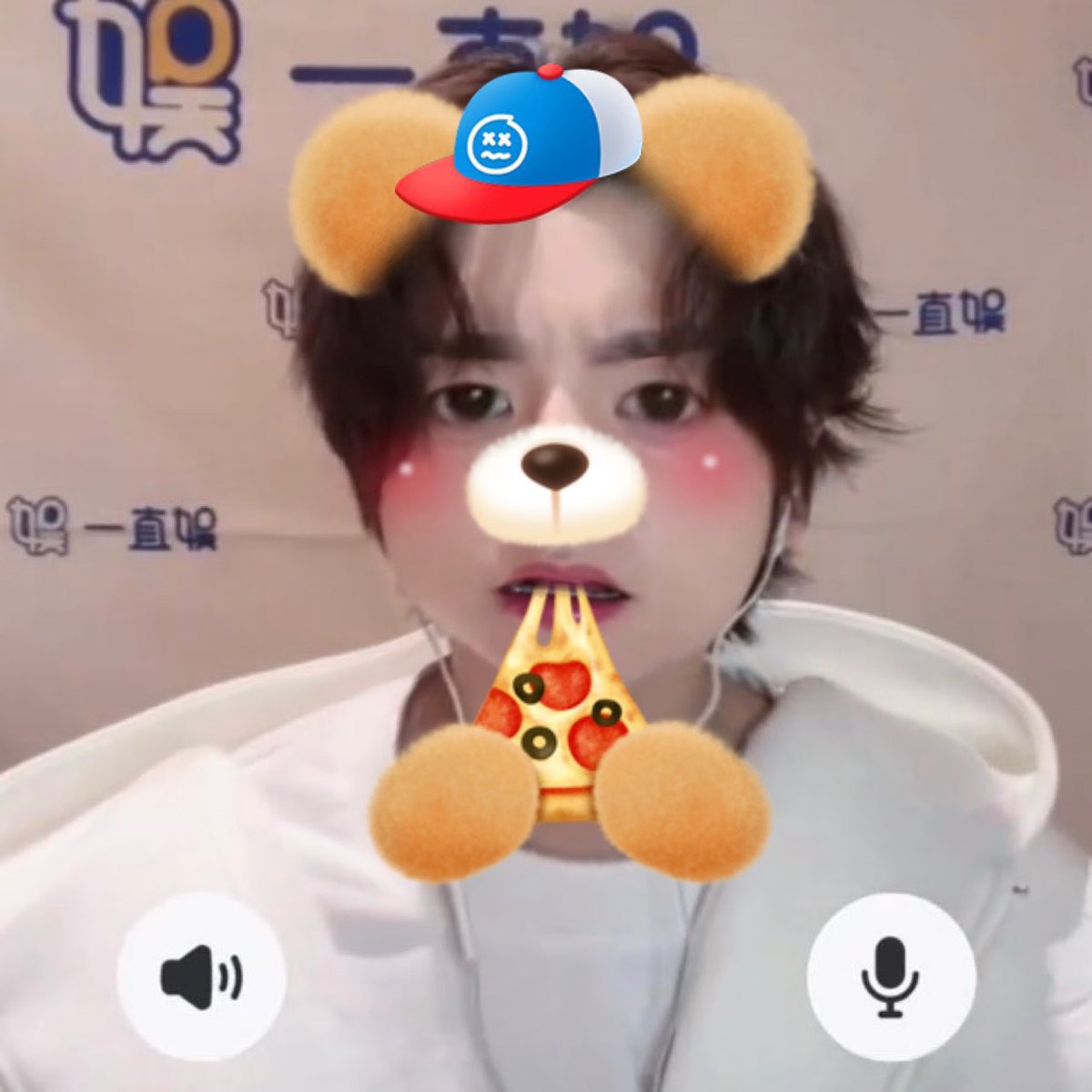 qoxuni's tweet photo. 피자먹는 재윤이ㅋㅋㅋㅋ https://t.co/IM7QATdkVI