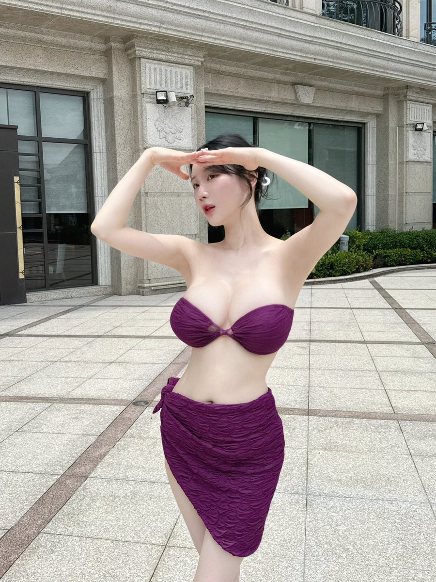 dinospost2026's tweet photo. Tại sao nàng vẫn yêu màu tím https://t.co/O1UVWOOjN5