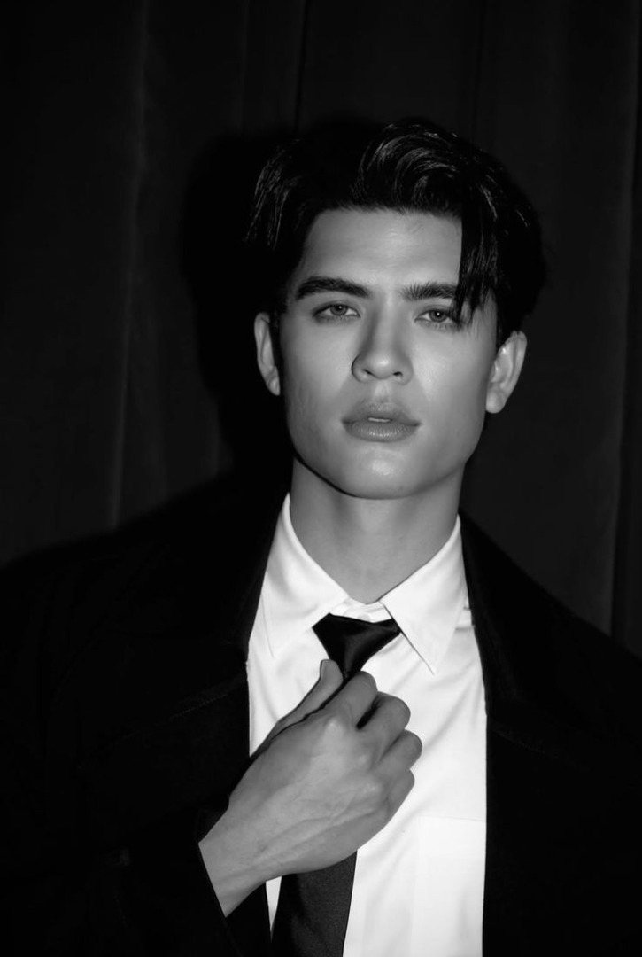 USE ' HEY / ✉️ ' - ENGLISH ONLY tweet media