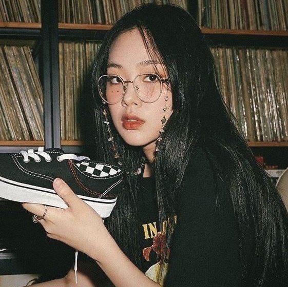 ต้นโพเนเวอร์ดาย tweet media