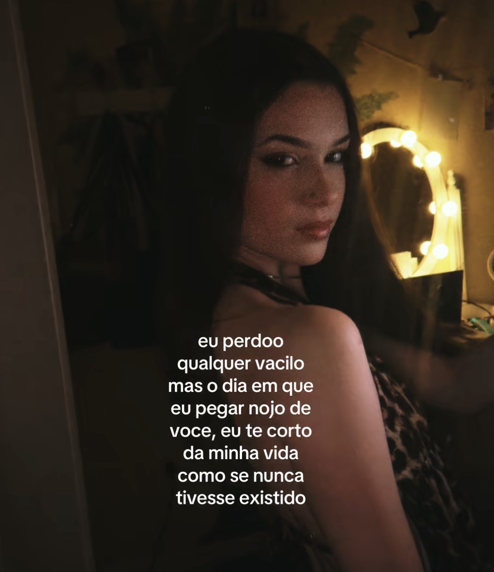 Tiktok fora de contexto tweet media