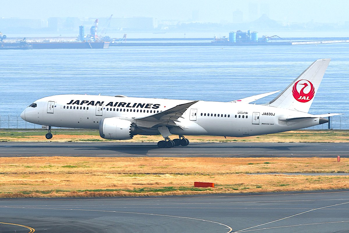 ryuichi_makino's tweet photo. 皆様、おはようございます☁️
#JAL #日本航空 #羽田空港
#B787 #JA830J
#航空写真 #飛行機写真
#Nikon https://t.co/vHUReT0Ndj