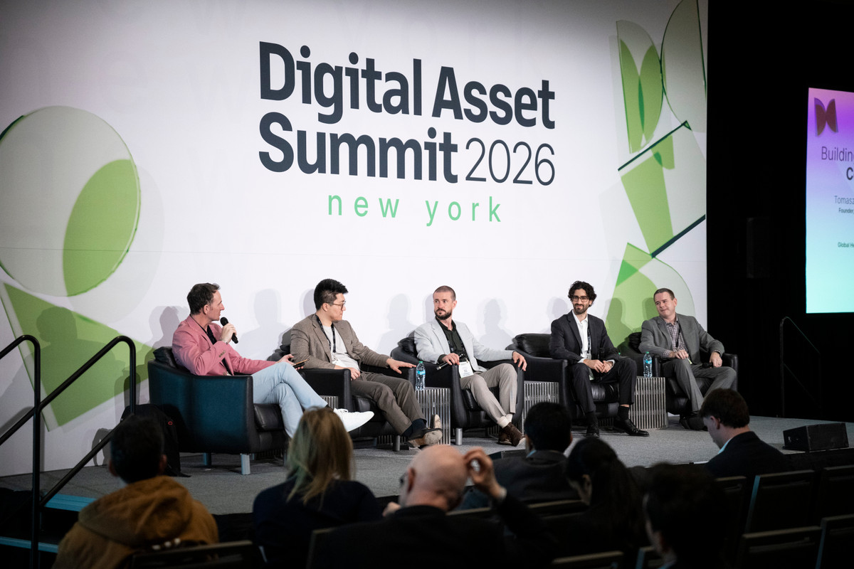 Our Head of BD, <a href="/Lukexiao0/">Luke Xiao</a>, spoke at DAS on institutional adoption.

The panel went deep on infra, compliance, and standards.

He took a step back and focused on something simpler that actually drives all of this:

“One of the biggest things… is distribution” 🧵 👇