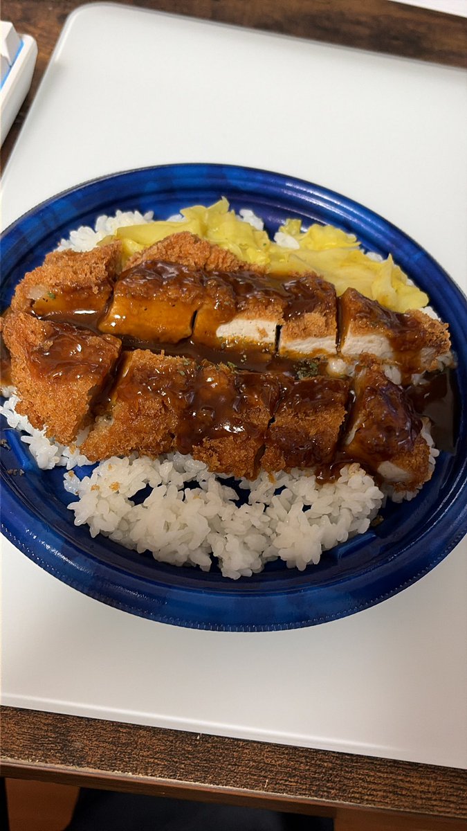 えれのあ tweet media