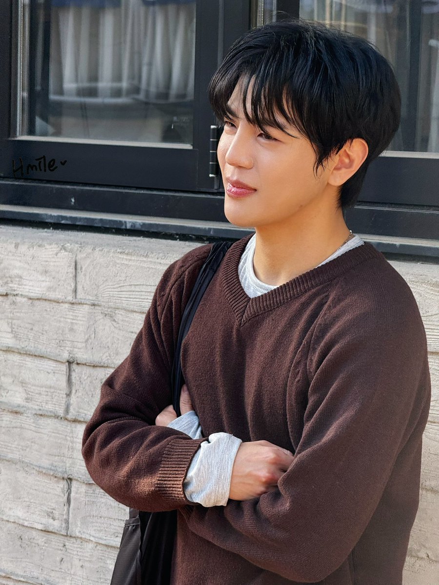 JustJiham0228's tweet image. [ #이지함 | #Leejiham | #ACE ]

©Hmile1217