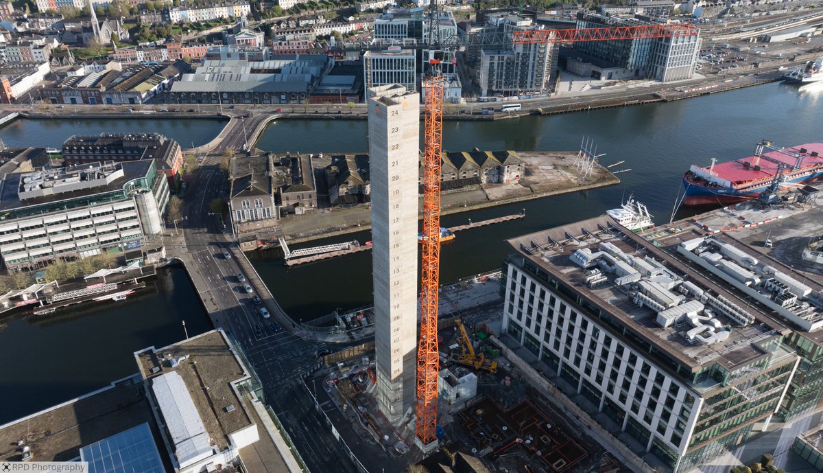 PhotographyRpd's tweet photo. #TheRailyard #RailyardCork #CorkDocklands #JCDGroup #CluidHousing #PJHegarty #IrelandTallestResidential #corkcity 
The recently constructed lift shaft and stair core of the Railyard Apartments at the heart of the Cork city Docklands. Flight was in accordance with IAA regulations. https://t.co/xQf55CAnx9