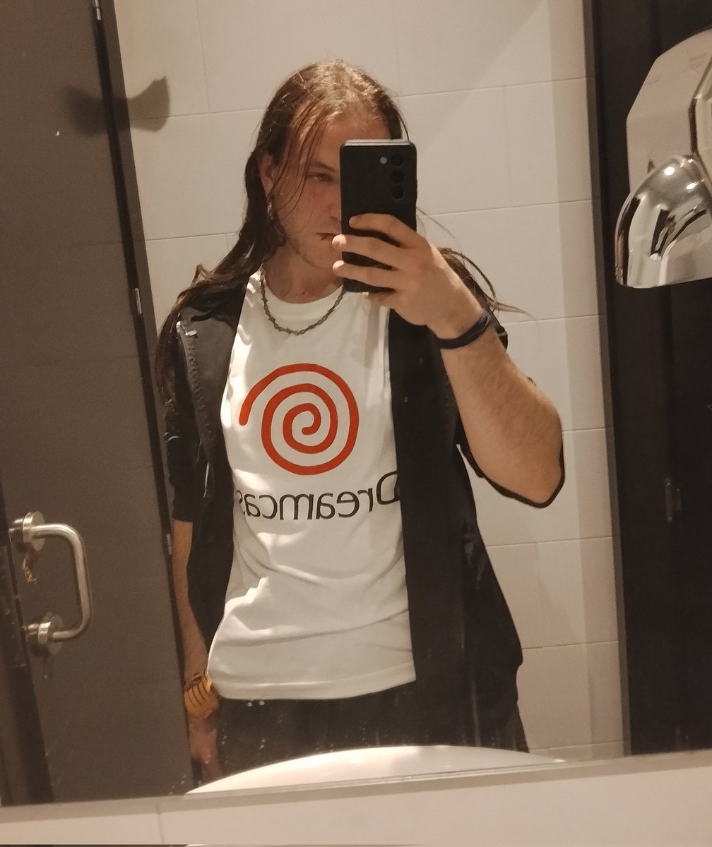 Purple Majima tweet media