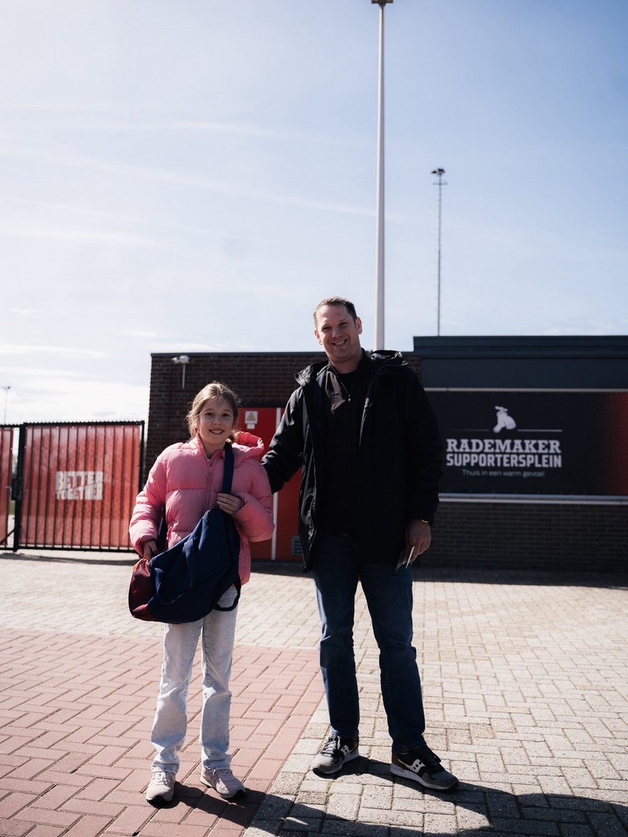 Almere City FC tweet media