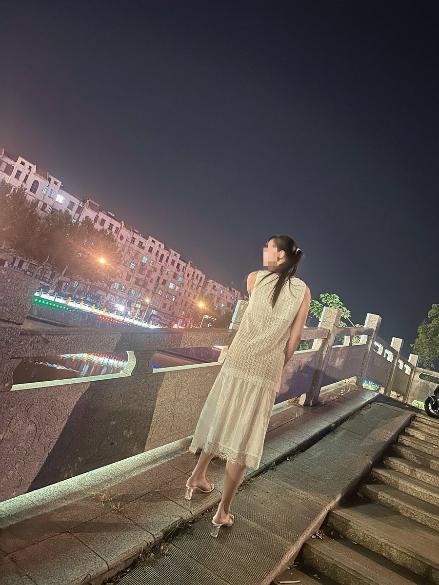 上海人妻最疯狂 tweet media