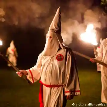 arbiter debilantiarum tweet media