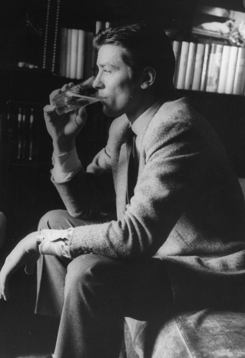 𝖒𝖚𝖘𝖙𝖆𝖎𝖓𝖊 tweet media