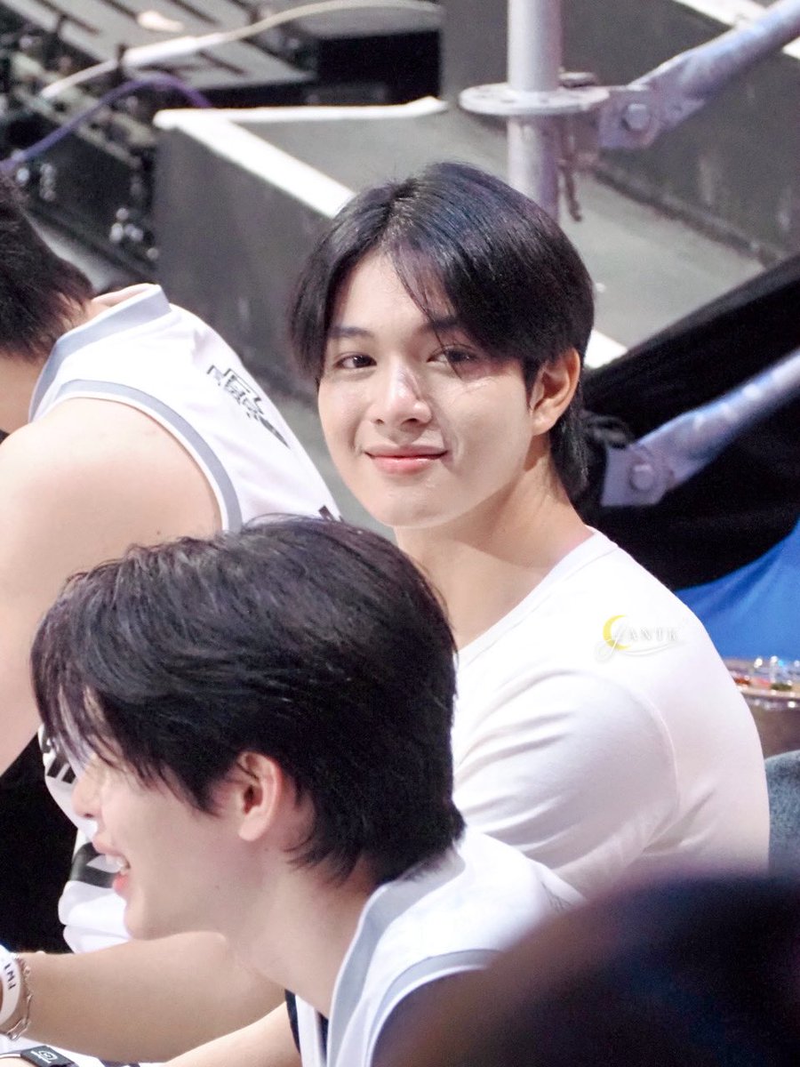 ⋆·˚ ༘ 𝑱𝒂𝒏𝑻𝑲☽˚｡⋆. tweet media