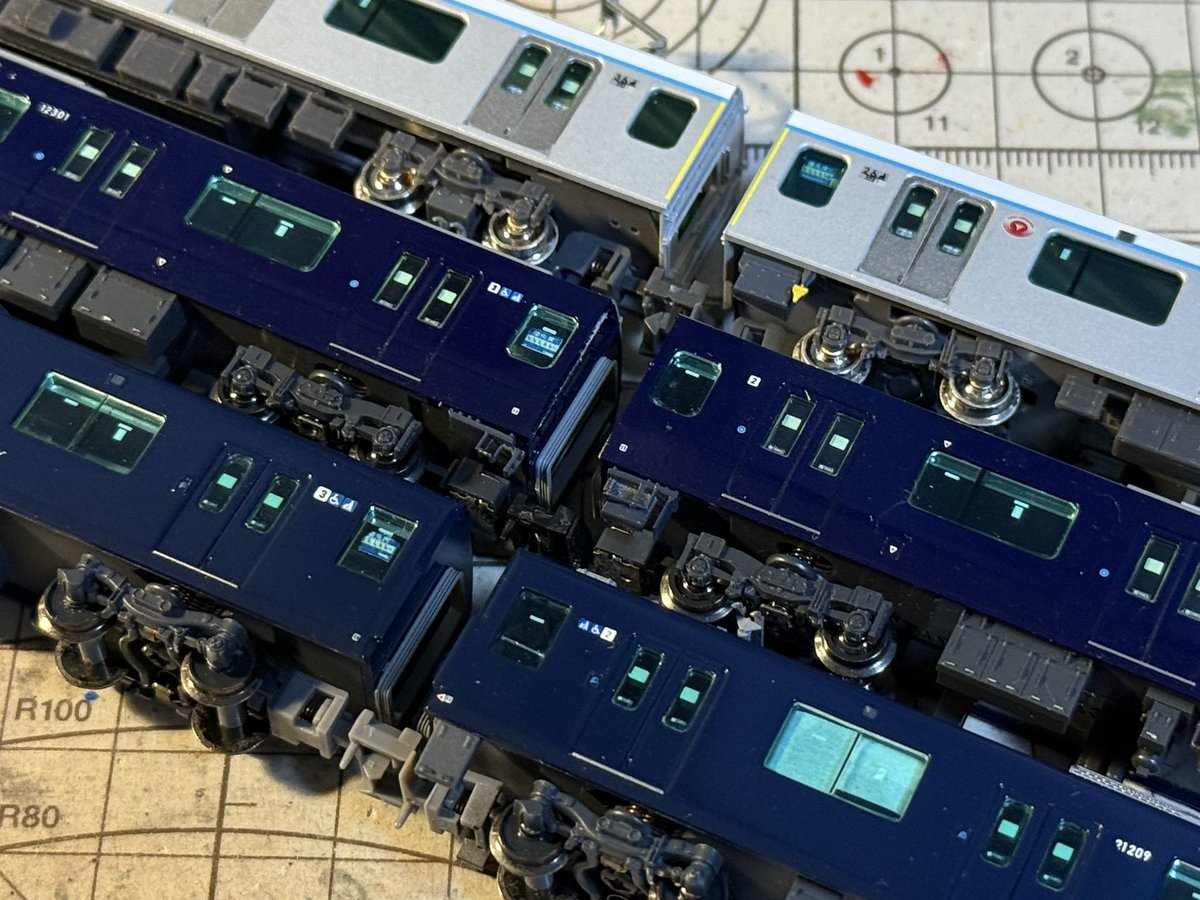 モルトレインさん(@moltrain)のりんかい線71-000形向け車端床下機器を