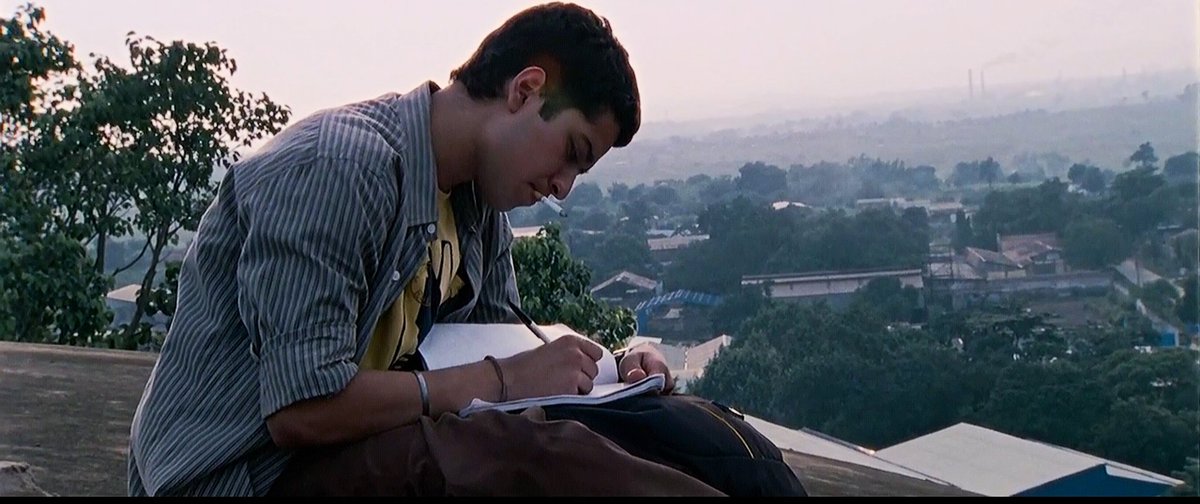 tamashawaala's tweet photo. 🎬 Udaan (2010), Dir.- Vikramaditya Motwane https://t.co/RQuD2sMKME