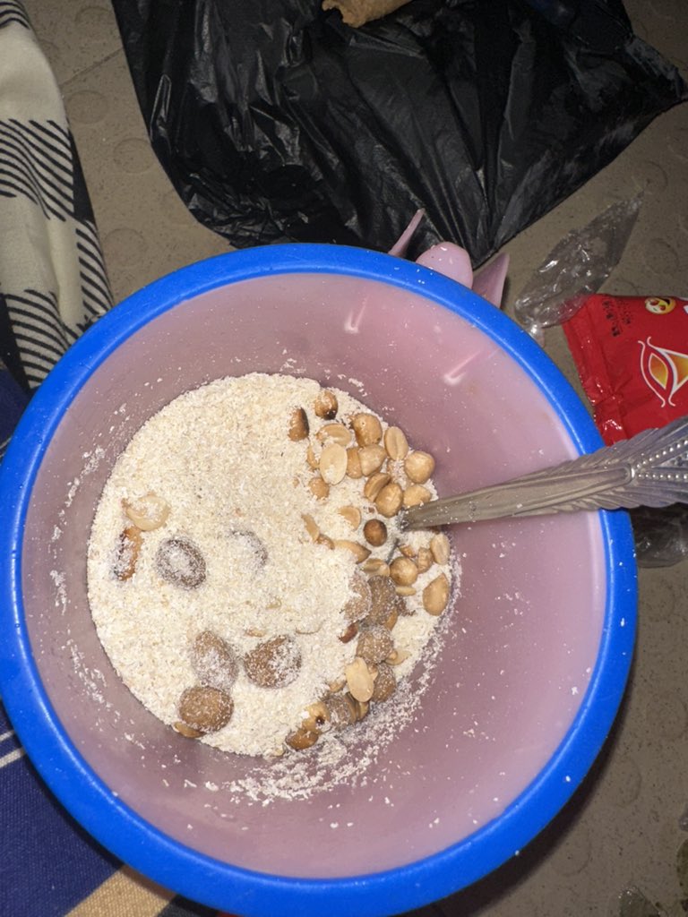 Sophieeee tweet media