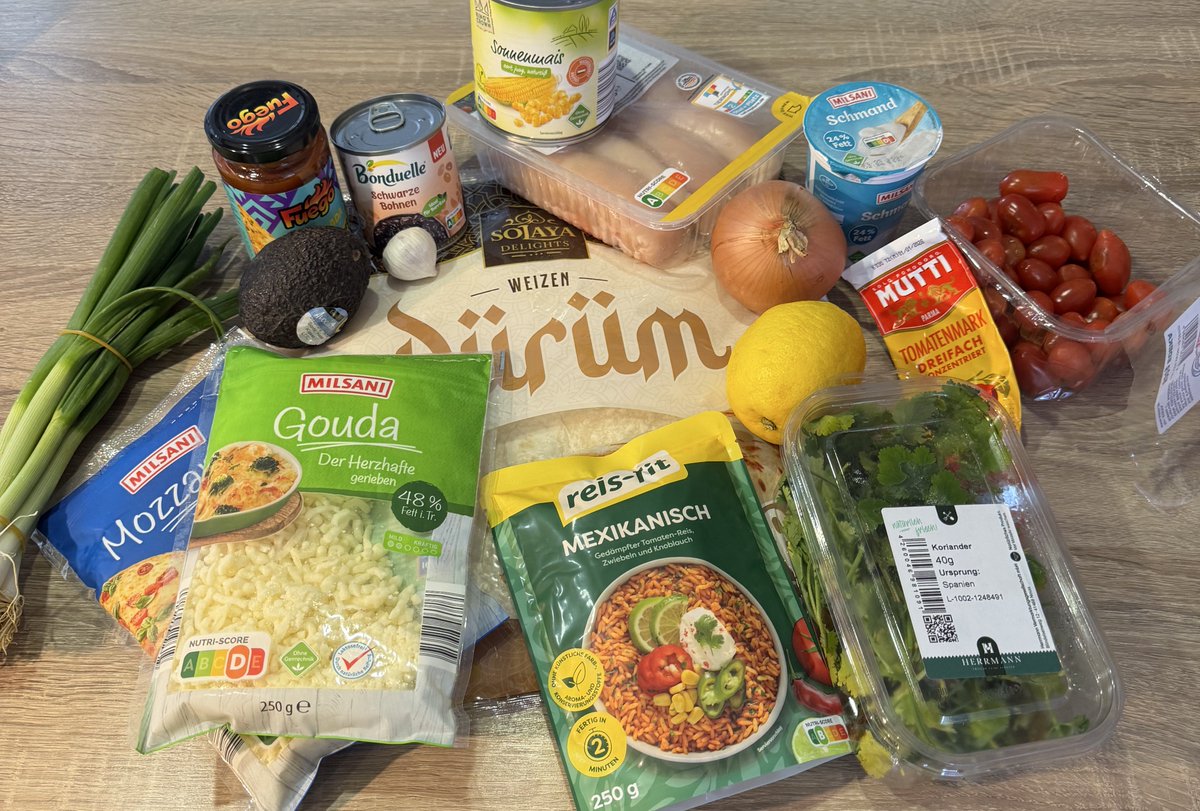 atchinator tweet media