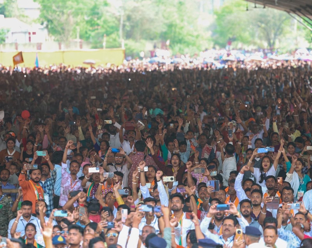 Narendra Modi tweet media