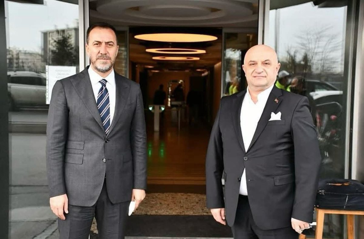 OsmanGurMHP_'s tweet photo. Milliyetçi Hareket Partisi İstanbul İl Başkanlığı görevine, Teşkilatımızın her kademesinde görev yapmış akabinde, büyük bir başarıyla Silivri Belediye Başkanı seçilmiş olan, dava arkadaşımız Sayın Volkan Yılmaz atanmıştır. Cenab-ı Allah’tan muvaffakiyetler diliyorum.
@BBvolkanyilmaz