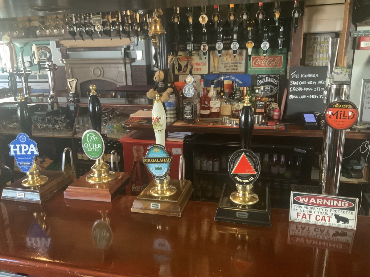 Olde cottage tweet media