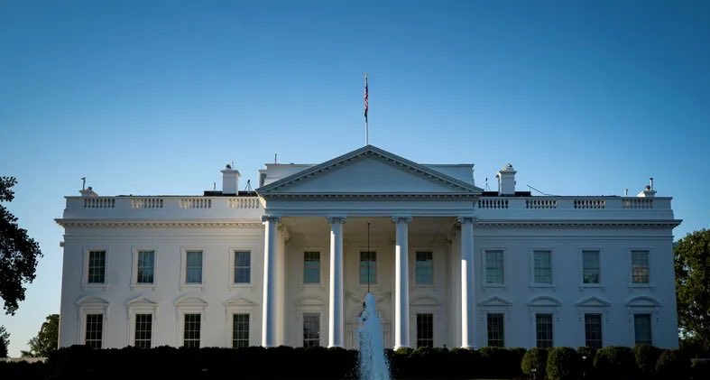 البيت الأبيض: الإدارة تدرس عدة مقترحات للتوصل إلى اتفاق وإنهاء الحرب